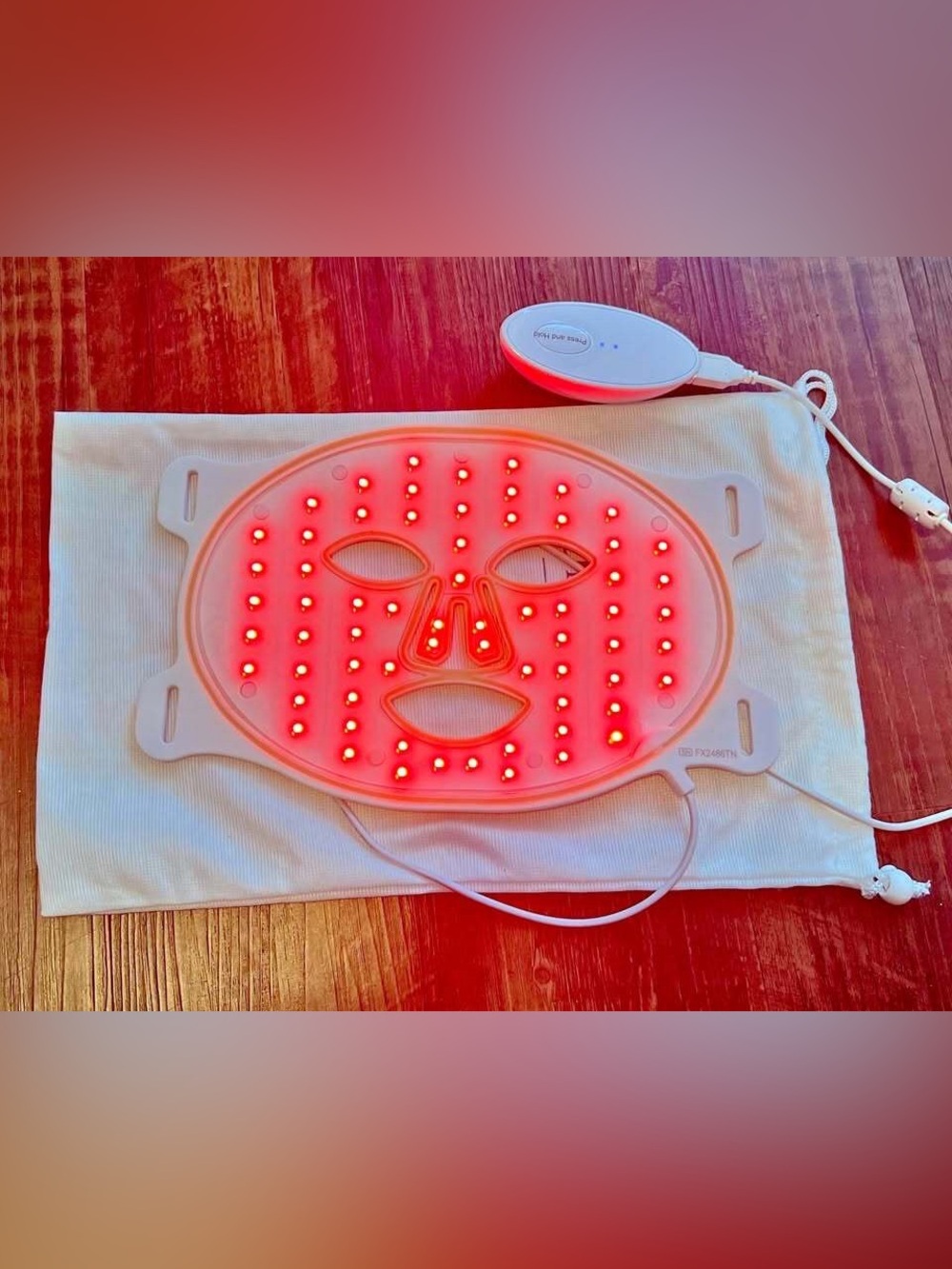 Authentic Omnilux Contour Face LED mask in excellent condition.